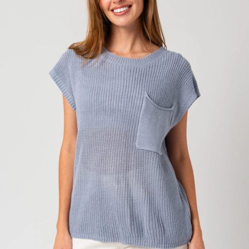 Light blue knitted sweater with pouch pocket, ideal for women’s boho chic clothing