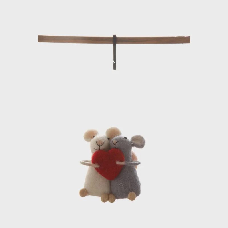 trendy bohemian plush mouse couple wool felt mice with heart 719