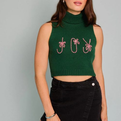 Sleeveless green turtleneck sweater with JOY embroidery in festive lettering